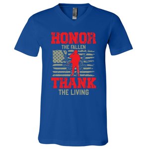 Veterans Day Gift Honor The Fallen Thank The Living Gift American Gift V-Neck T-Shirt