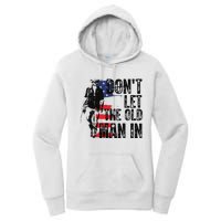 Vintage DonT Let The Old Man In Women's Pullover Hoodie