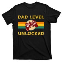 Vintage Dad Level Unlocked Gifts For Gamer Daddy Fathers Day T-Shirt