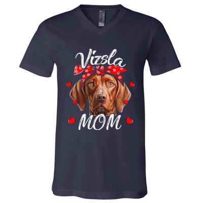 Vizsla Dog Mom Vizsla Mom Puppy Funny Mothers Day V-Neck T-Shirt