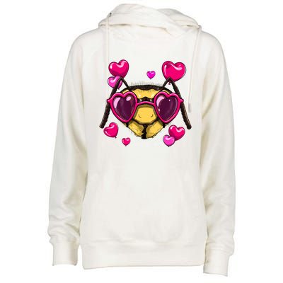 Valentines Day Queen Bee Heart Love Day Couple Bee Lover Cute Gift Womens Funnel Neck Pullover Hood