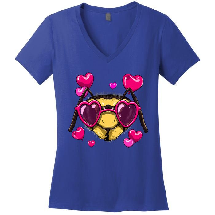 Valentines Day Queen Bee Heart Love Day Couple Bee Lover Cute Gift Women's V-Neck T-Shirt