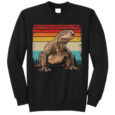 Vintage Distressed Retro Style Cool Komodo Dragon Sweatshirt