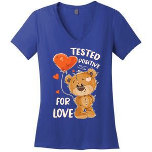 Valentines Day Teddy Bear With Heart Balloon For Her Cute Gift Women's V-Neck T-Shirt