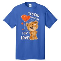 Valentines Day Teddy Bear With Heart Balloon For Her Gift Tall T-Shirt