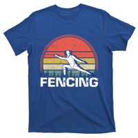 Vintage Fencer Retro Fencing Sports Duel Fight Saber Rapier Gift T-Shirt