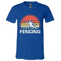 Vintage Fencer Retro Fencing Sports Duel Fight Saber Rapier Gift V-Neck T-Shirt