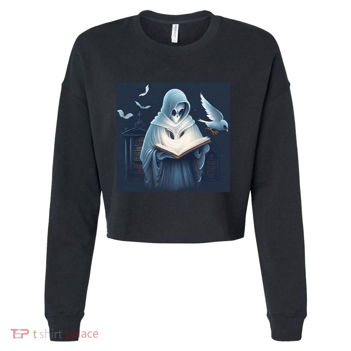 Vintage Ghost Book Reading Librarian Halloween Gift Cropped Pullover Crew