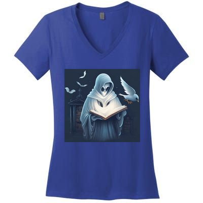 Vintage Ghost Book Reading Librarian Halloween Gift Women's V-Neck T-Shirt