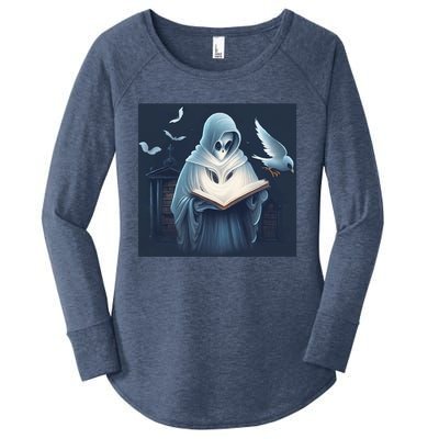 Vintage Ghost Book Reading Librarian Halloween Gift Women's Perfect Tri Tunic Long Sleeve Shirt