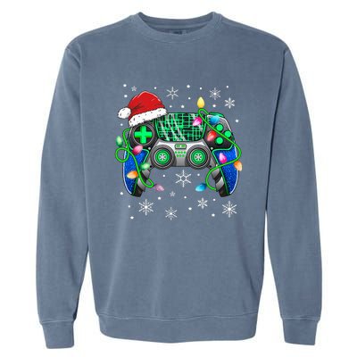 Video Game Controller Christmas Santa Hat Gamer  Garment-Dyed Sweatshirt