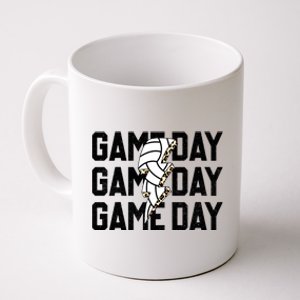 Volleyball Game Day Vibes Retro Proud Volleyball Mom Life Meaningful Gift Coffee Mug