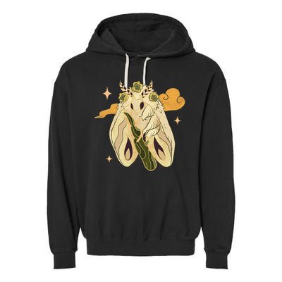 Vintage Goth Moth Insect Faecore Cottagecore Fairy Core Garment-Dyed Fleece Hoodie