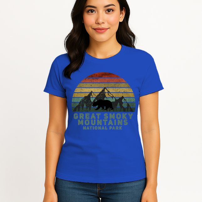 Vintage Great Smoky Mountains National Park Bear Meaningful Gift Womens T-Shirt