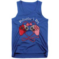 Video Gamer Valentines Day With Controllers Heart Great Gift Tank Top