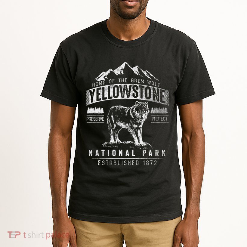 Vintage Grey Wolf Yellowstone National Park Tall T-Shirt