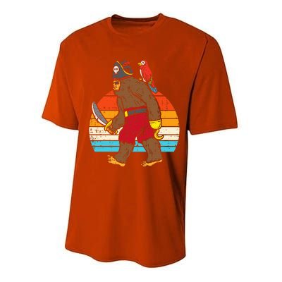 Vintage Halloween Bigfoot Pirate Parrot Costume Performance Sprint T-Shirt