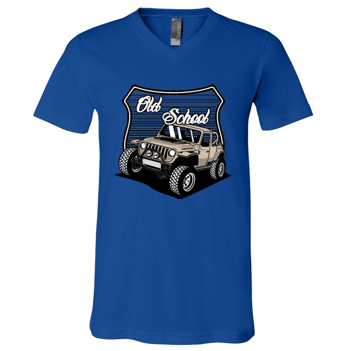 Vintage Hotrod Classic Off Road Old School Off Roader Gift V-Neck T-Shirt