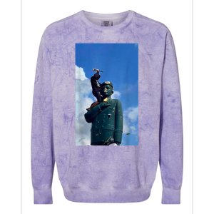 Venezuela Hasta El Final CaíDa De La Estatua De CháVez Colorblast Crewneck Sweatshirt