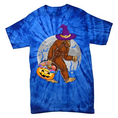 Vintage Halloween Scary Bigfoot Witch Hat Moon Witchy Gift Tie-Dye T-Shirt