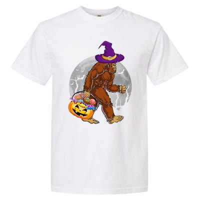 Vintage Halloween Scary Bigfoot Witch Hat Moon Witchy Gift Garment-Dyed Heavyweight T-Shirt