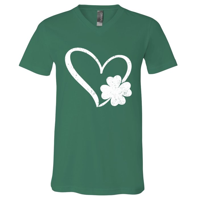 Vintage Happy St Patrick's Day Go Lucky Irish Shamrock Gift V-Neck T-Shirt