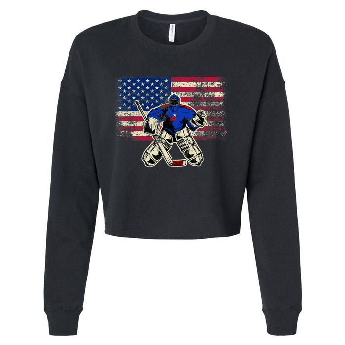 Vintage Ice Hockey Goalie USA Flag Gift For Goalie Cropped Pullover Crew