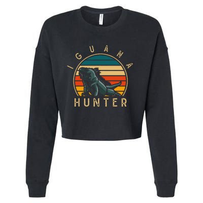 Vintage Iguana Hunter Funny Reptile Lover Cropped Pullover Crew