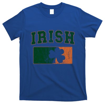 Vintage Irish Ireland Shamrocks Retro St Patricks Day Gift T-Shirt
