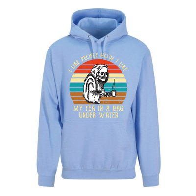 Vintage I Like People How I Like My Tea In A Bag Under Water Unisex Surf Hoodie