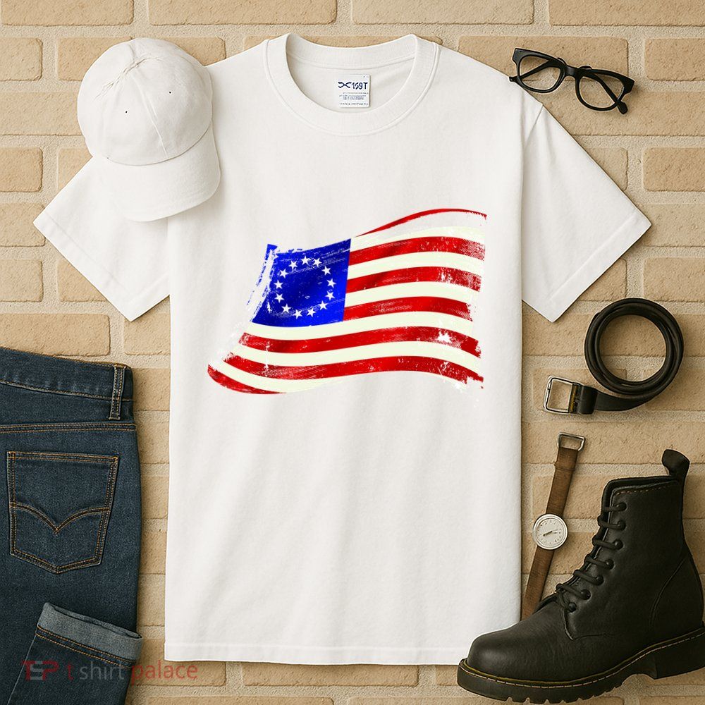 Vintage Betsy Ross 4th Of July American Waving Flag Tall T-Shirt