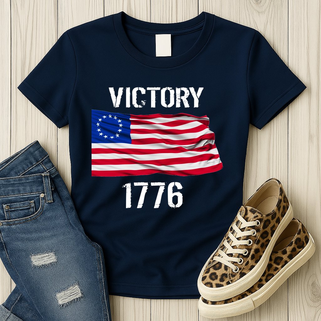 Vintage Betsy Ross American Flag 1776 Womens T-Shirt