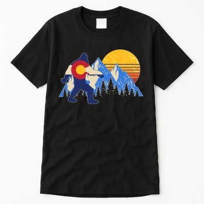 Vintage Bigfoot Colorado Flag Retro Sun Mountains Tall T-Shirt