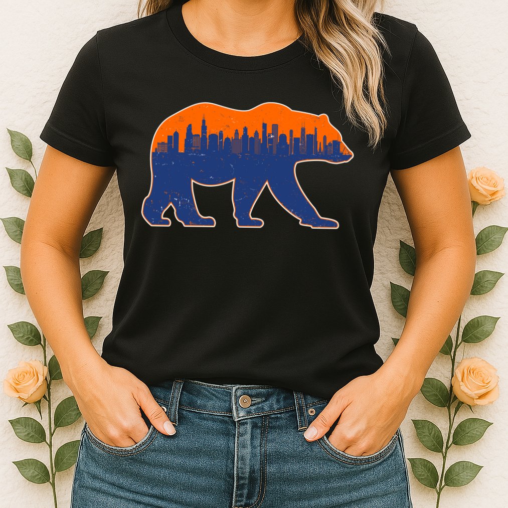 Vintage Chicago Illinois Skyline Bears Football Womens T-Shirt