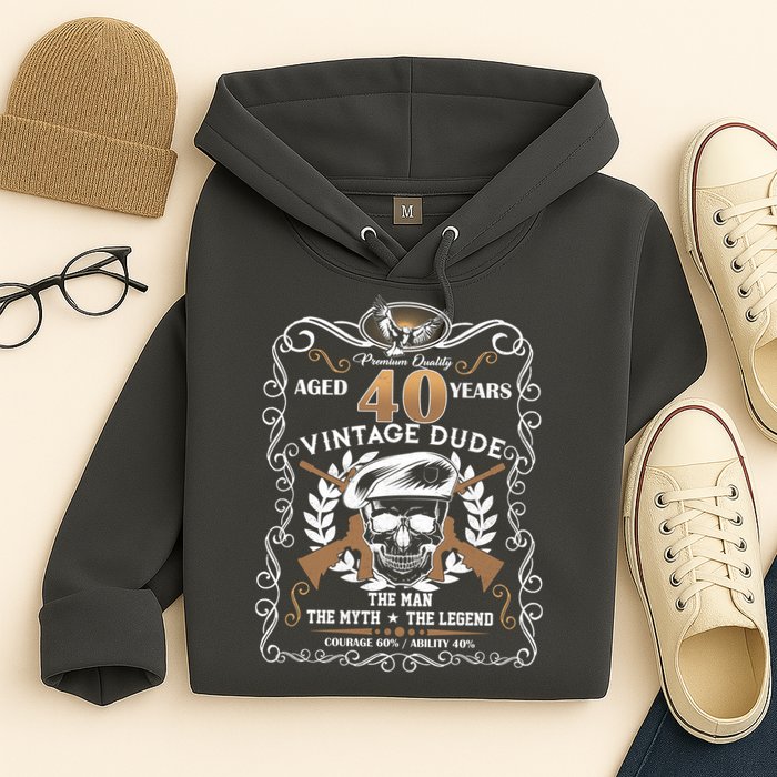 Vintage Dude Aged 40 Years Man Myth Legend 40th Birthday  Hoodie
