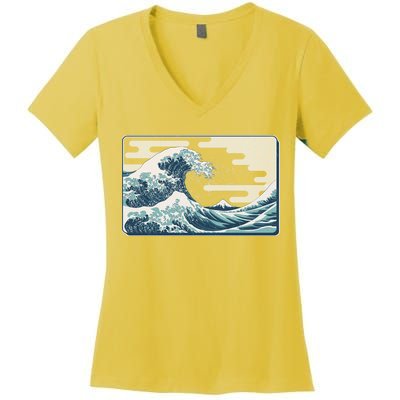 Vintage Japanese Great Wave Women's V-Neck T-Shirt