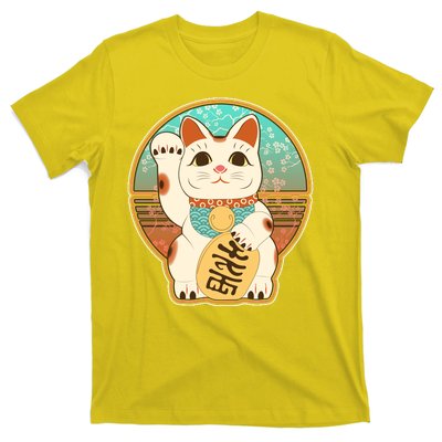 Vintage Japanese Maneki Neko Lucky Cat T-Shirt