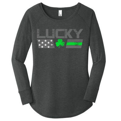 Vintage Lucky Shamrock Racing Flag Women's Perfect Tri Tunic Long Sleeve Shirt