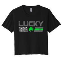 Vintage Lucky Shamrock Racing Flag Women's Crop Top Tee