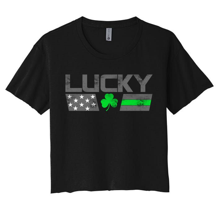 Vintage Lucky Shamrock Racing Flag Women's Crop Top Tee