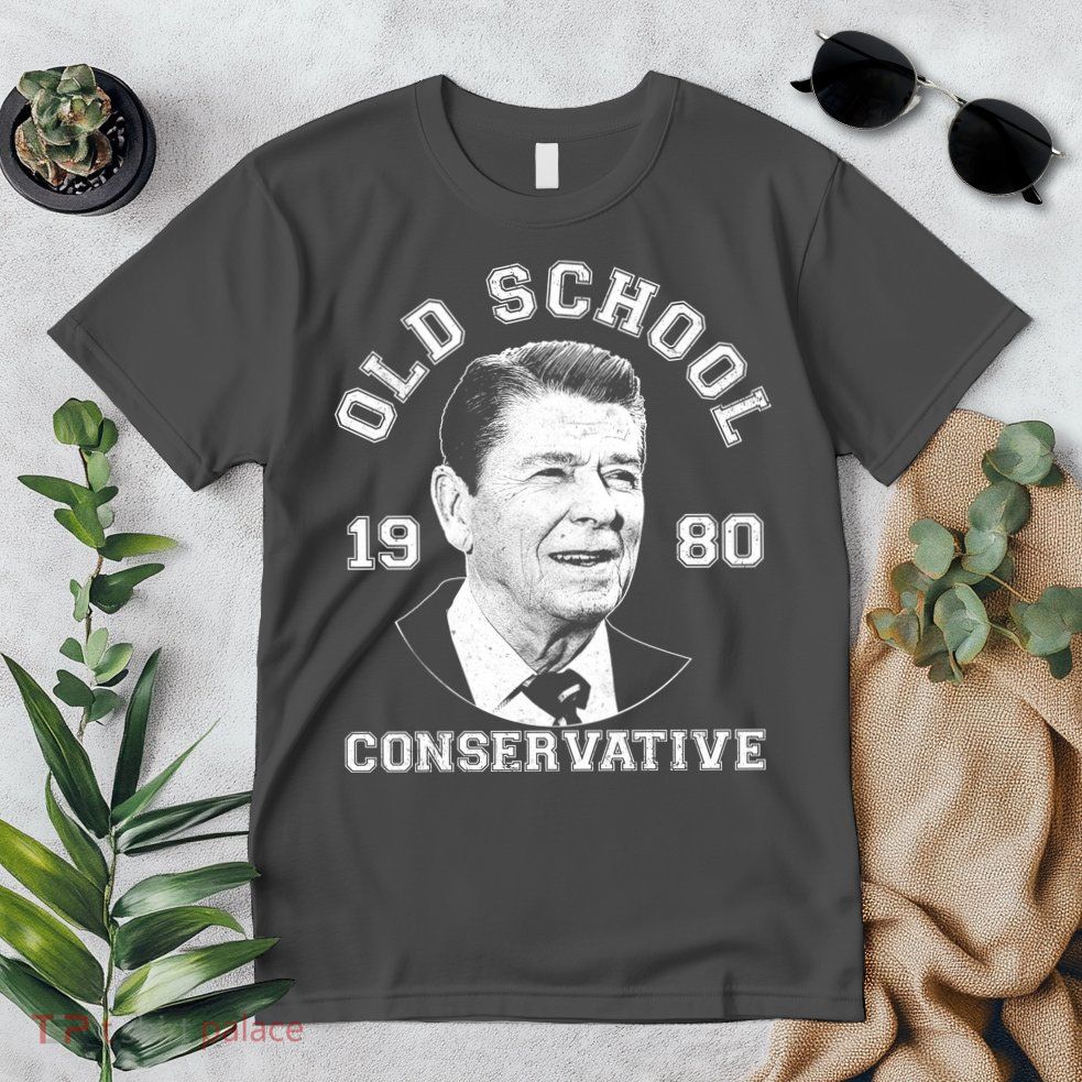 Vintage Ronald Reagan Old School Conservative Premium T-Shirt