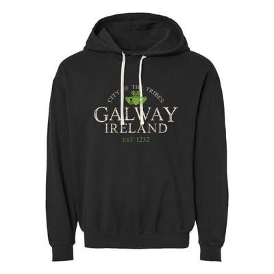 Vintage Irish Souvenir Funny Gift: Claddagh Galway Ireland Gift Garment-Dyed Fleece Hoodie