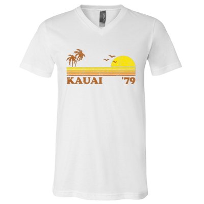 Vintage Kauai Beach Hawaii Retro Hawaiian Surfing 70s Gift V-Neck T-Shirt