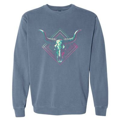 Vaporwave Longhorn Cow Cattle Skull Art 80s 90s Garment-Dyed Sweatshirt