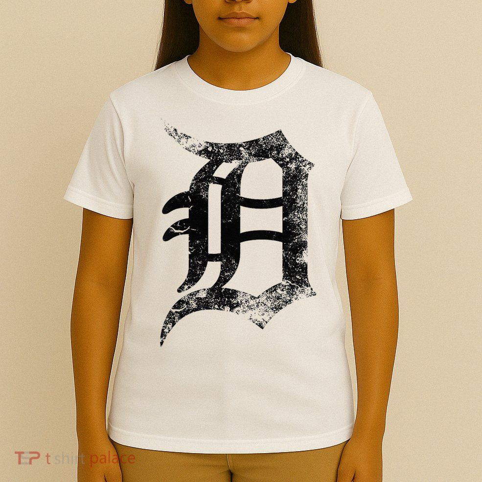 Vintage Letter D Detroit Michigan 313 Area Code Black T-Shirt