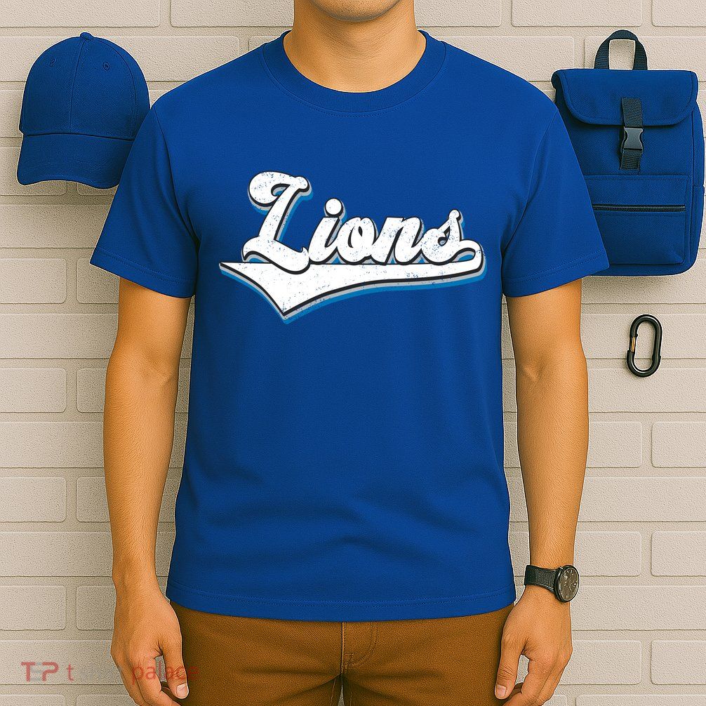 Vintage Lion Football Logo T-Shirt