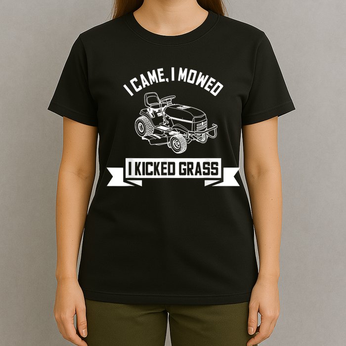 Vintage Lawn Mowing Funny Landscaping Mowologist T-Shirt