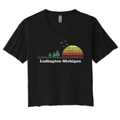 Vintage Ludington Michigan Sunset Souvenir Print Women's Crop Top Tee