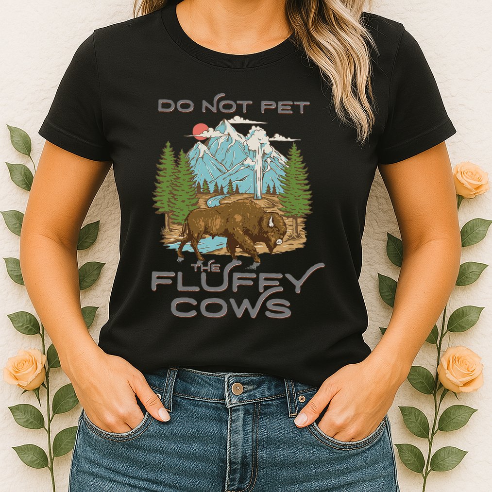 Vintage Look Yellowstone National Park Bison Lover Womens T-Shirt