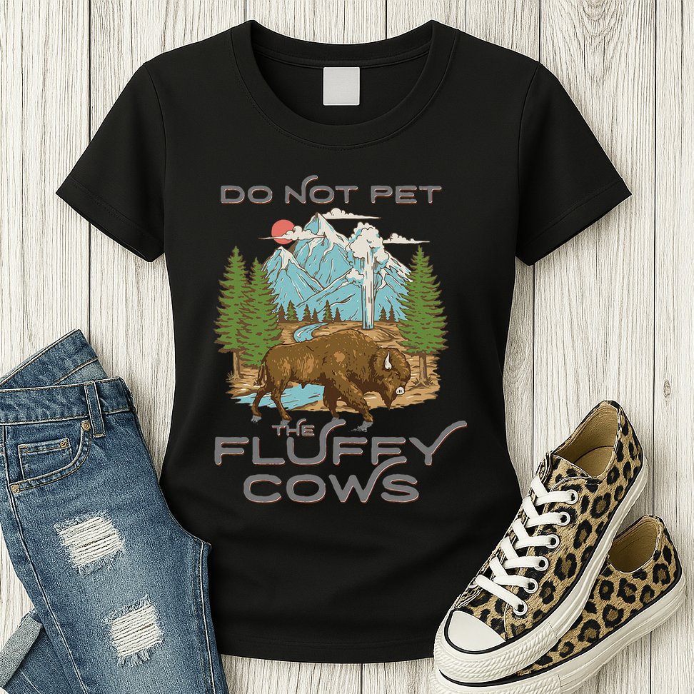 Vintage Look Yellowstone National Park Bison Lover Womens T-Shirt